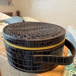 Vintage round purse